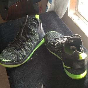 Nuke Air LeBron James XVIII Size 9.5